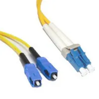 C2G 8m LC/SC LSZH Duplex 9/125 Single-Mode Cable de fibra óptica e InfiniBand Amarillo